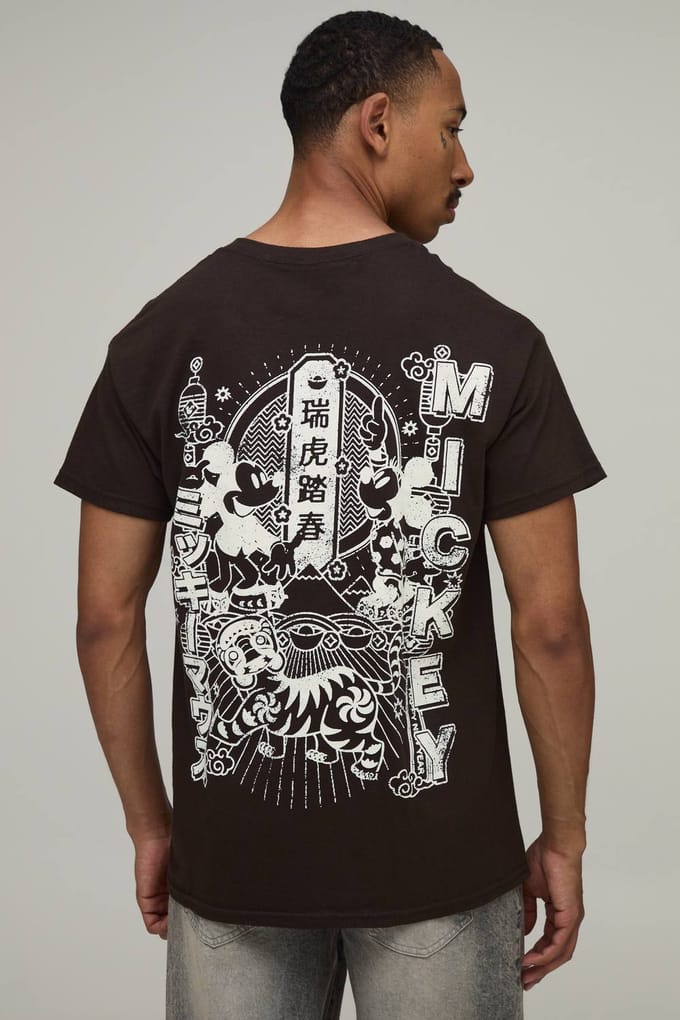 Oversized Mickey Oriëntaal Licentie Print T-shirt | Chocolate | Size Medium