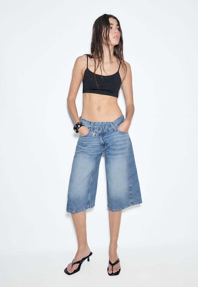 Stradivarius Bermuda met gekruiste taille  OVERGEVERFDE DENIM WASSING 36