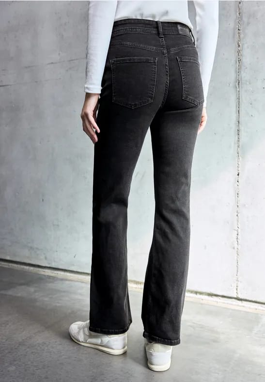 Bootcut jeans