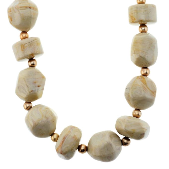 Behave ketting - Grote beige kralen - Nikkelvrij - Modeaccessoire