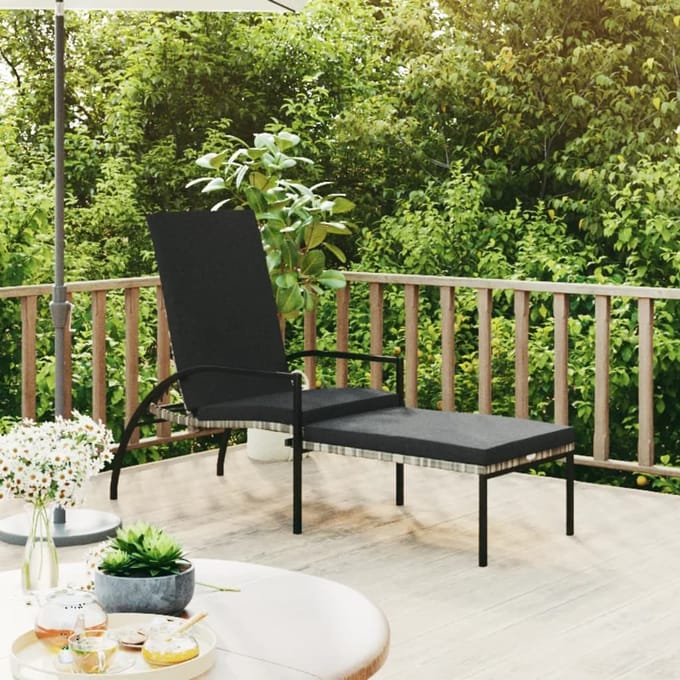 vidaXL - Ligbed - met - voetensteun - polyetheen - rattan - grijs