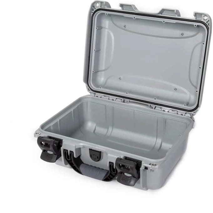 Cameratas Nanuk 915