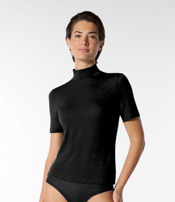 Perfect Line Cashmere Turtle Neck Short Sleeve