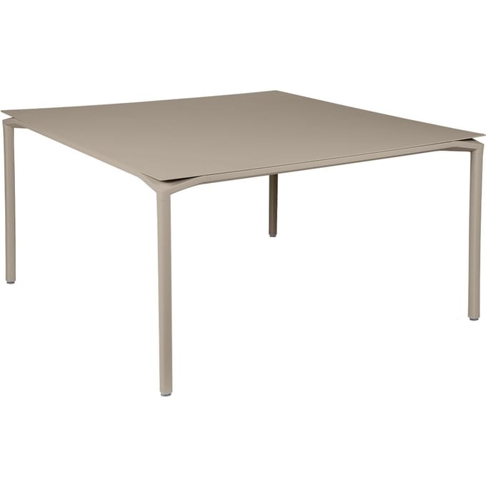 Fermob CALVI Tafel  - 14 muskaat - 140 x 140 cm