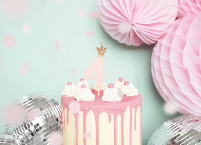 Taart kaarsje 4 jaar roze
