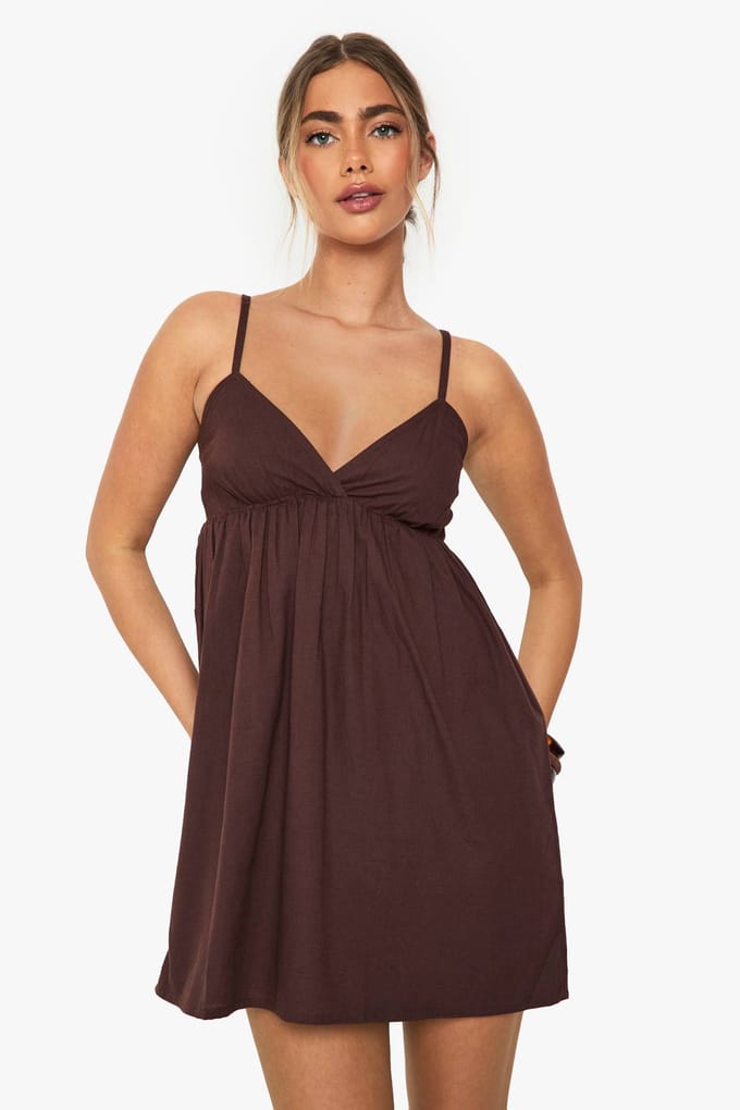 boohoo Dames Linnenlook Cami Swing Mini Jurk | Chocoladebruin | Maat: 46