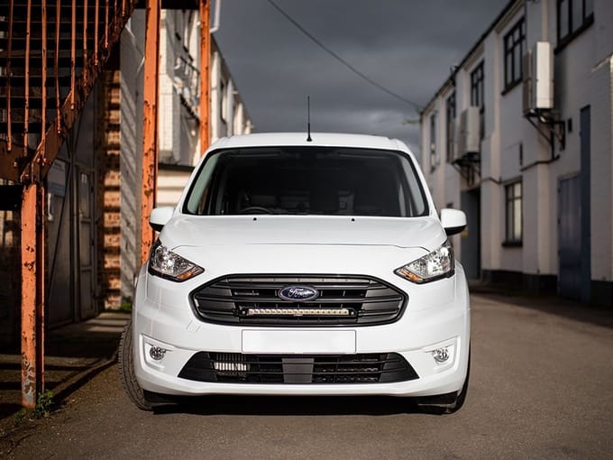 Grille Kit - Lazer - Linear 18 - Set - Ford - Connect - 2018-2022