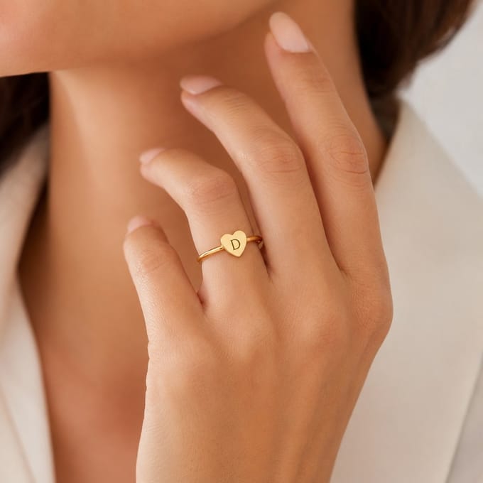 Ring met Initiaal Hart Goud, USA 6 / NL 16.5 (52mm)