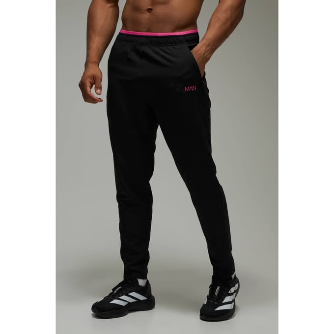 Man Active Stretch Woven Jogger | Black | Size Medium