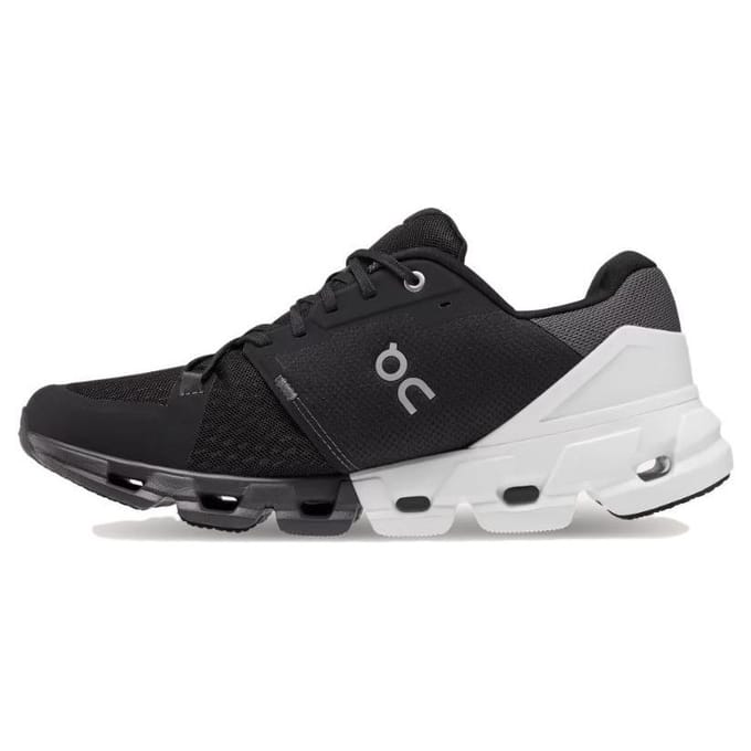 ON Cloudflyer 4 Breed Zwart Wit Dames Sneakers 81.98663 37.5 black