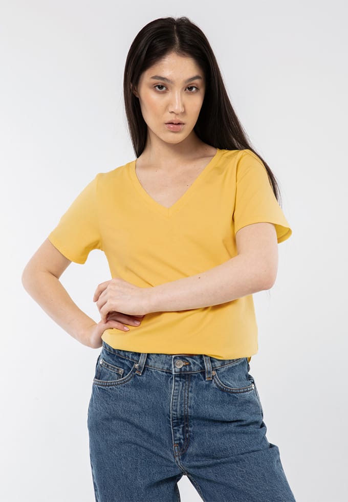 V-neck Premium T-shirt GEEL