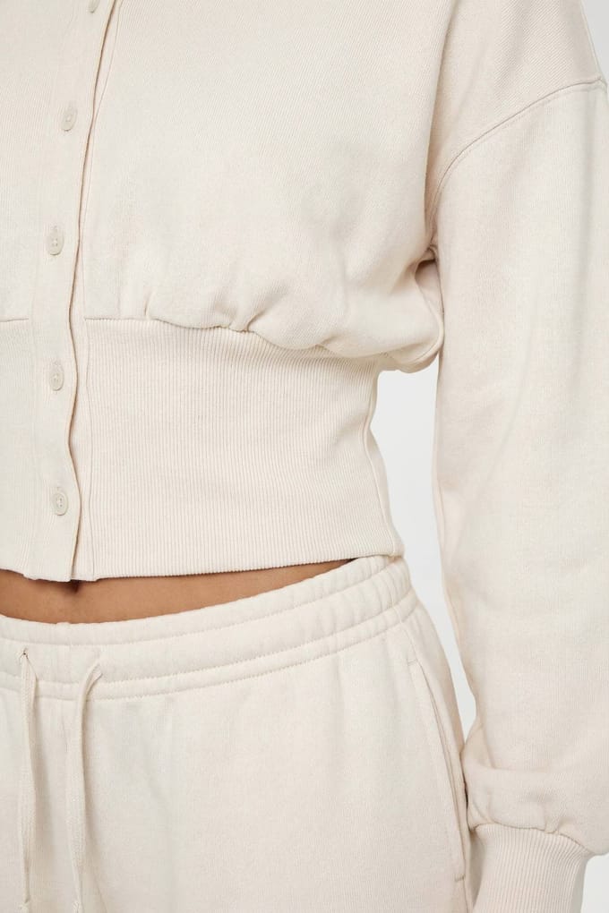boohoo Dames Trainingsset Met Korte Broek En Sweatshirt Met Getailleerde Taille En Knoopsluiting | Creme | Maat: Medium