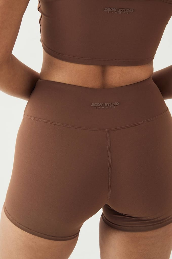 Dames Dsgn Studio Ultra Sculpt Gerimpelde Taille Fietsshort | Mocha | Maat: Medium