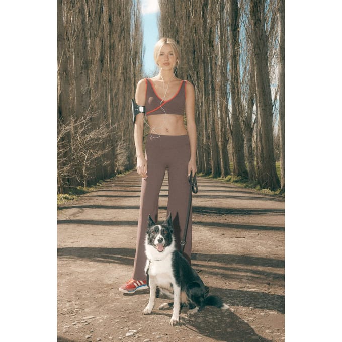 Dames DSGN Studio Ultra Sculpt Rechte Pijp Broek | Chocoladebruin | Maat: Medium