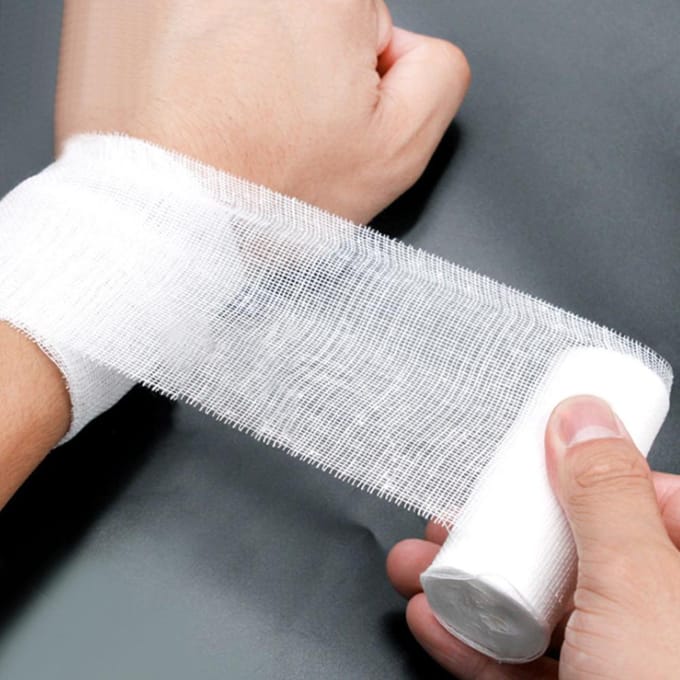 1 rol gaasverbanden EHBO PBT medische elastische verbanden white