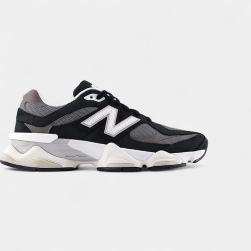 Lage Sneakers New Balance 9060 Black Tornado