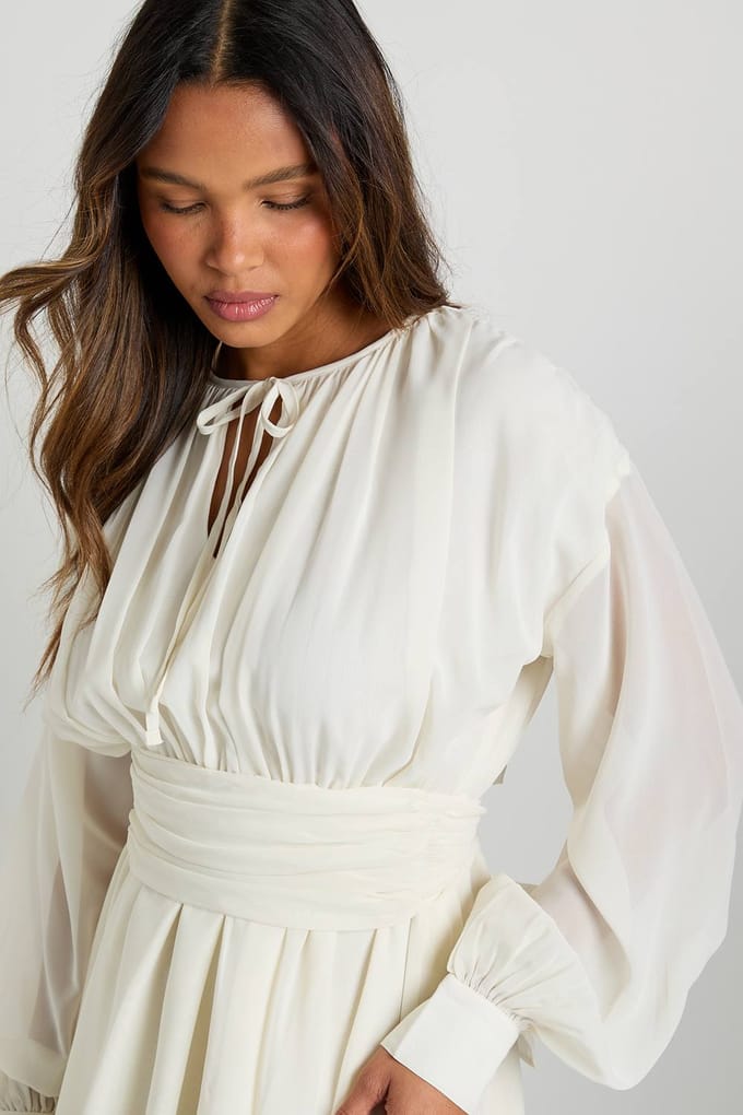 boohoo Dames Chiffon lange mouw skaterjurk | Creme | Maat: 44