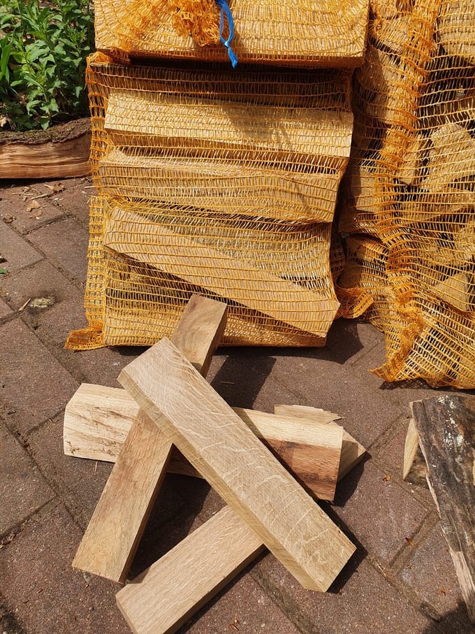 Pizzaoven hout ovengedroogd dik eiken 15 kg ( 25 cm)