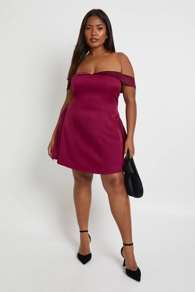 boohoo Dames Plus Satijn Contrast Skater Jurk | Pruim | Maat: 48