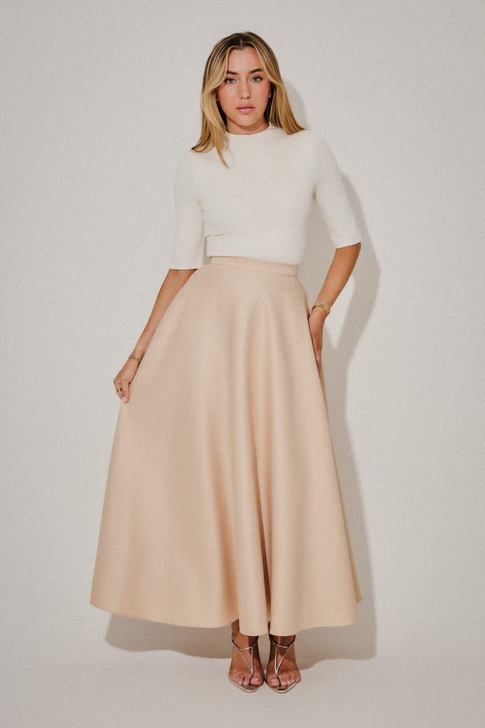 Odd Muse Satin Skirt Cream Size: XL | Maxi Skirts Outlet | Dames | Beige