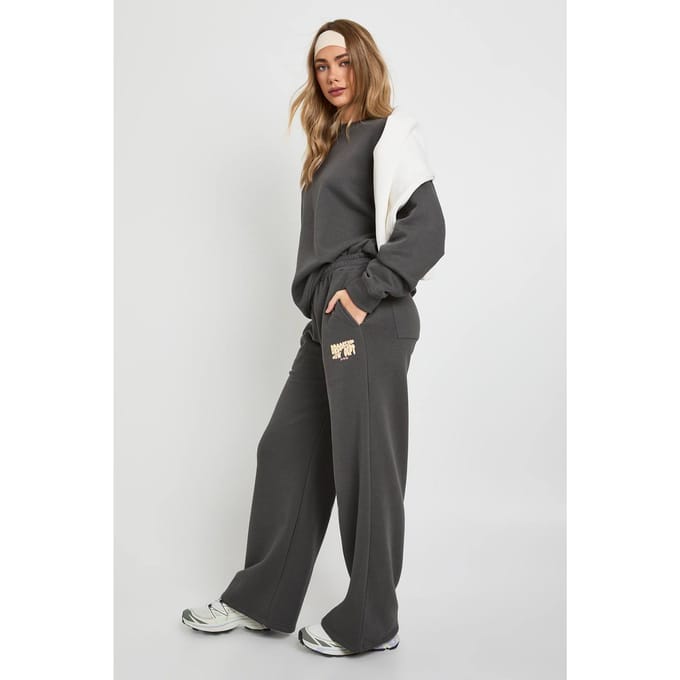 boohoo Dames Brooklyn Ath Dept Puff Print Sweatshirt Trainingspak | Charcoal | Maat: Small