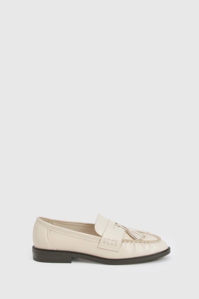 boohoo Dames Gerafelde loafers met kwastjes | Cream | Maat: 7