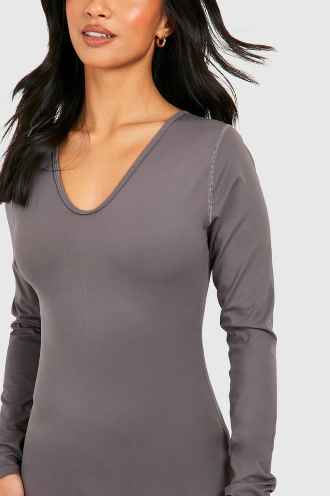 boohoo Dames Petite Super Soft Peached Long Sleeve Unitard | Houtskool | Maat: 38