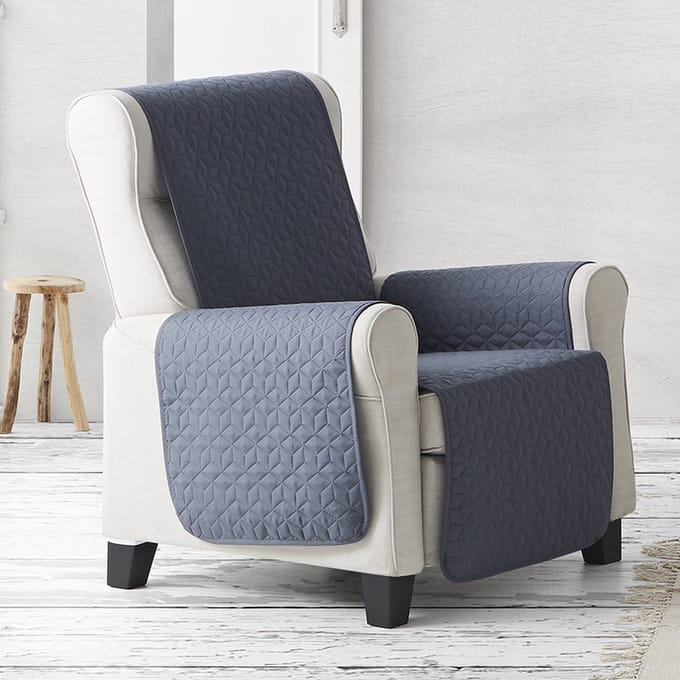 Fauteuilbeschermer Geo Quilt - 55cm breed - Donkergrijs - Teflon beschermlaag - Anti-slip onderkant