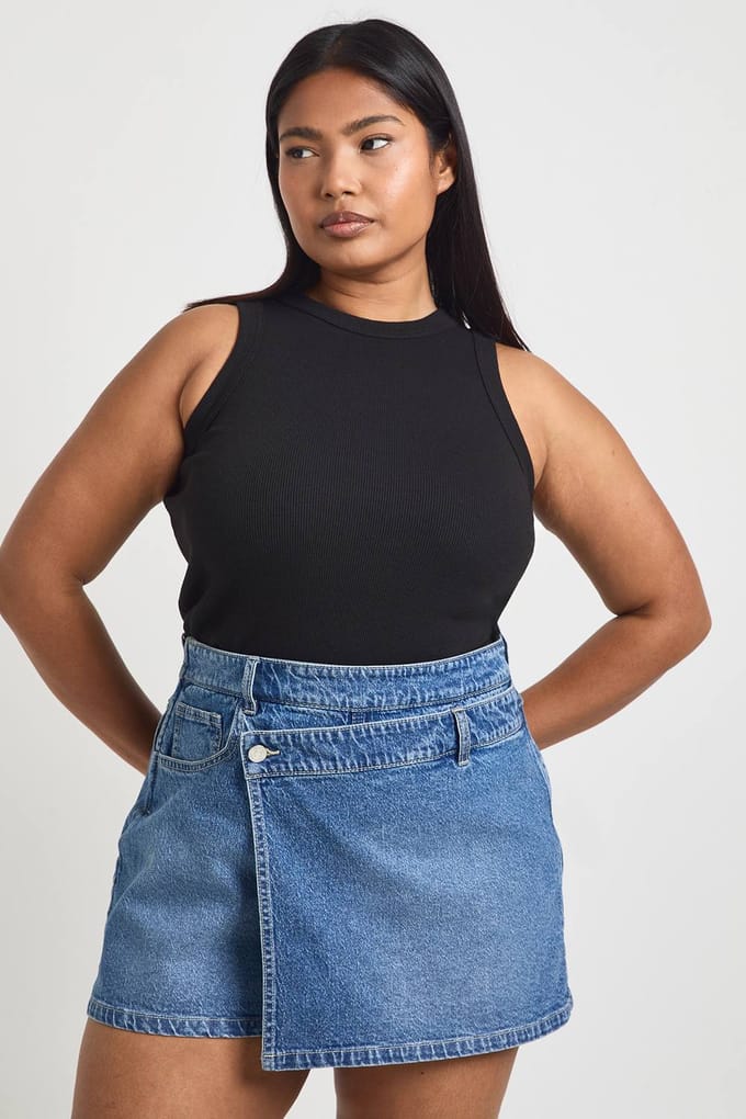 boohoo Dames Plus Denim Skort | Medium Gebleekt | Maat: 52