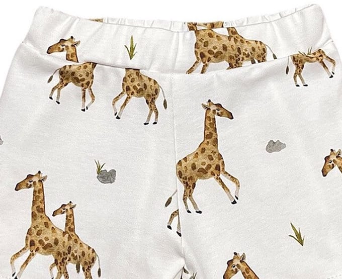 Korte Broek/Short Giraffe - Crème - Feathers - Maat 50/56 - Biologisch katoen - GOTS