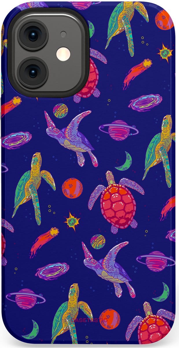 Casetastic hoesje geschikt voor Apple iPhone 12 Mini - Dubbellaagse bescherming - Kosmische schildpad - Fashion Case - Donkerblauw Lavendel