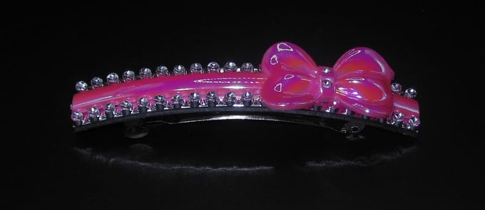 Patentspeld smal strik roze met strass punten