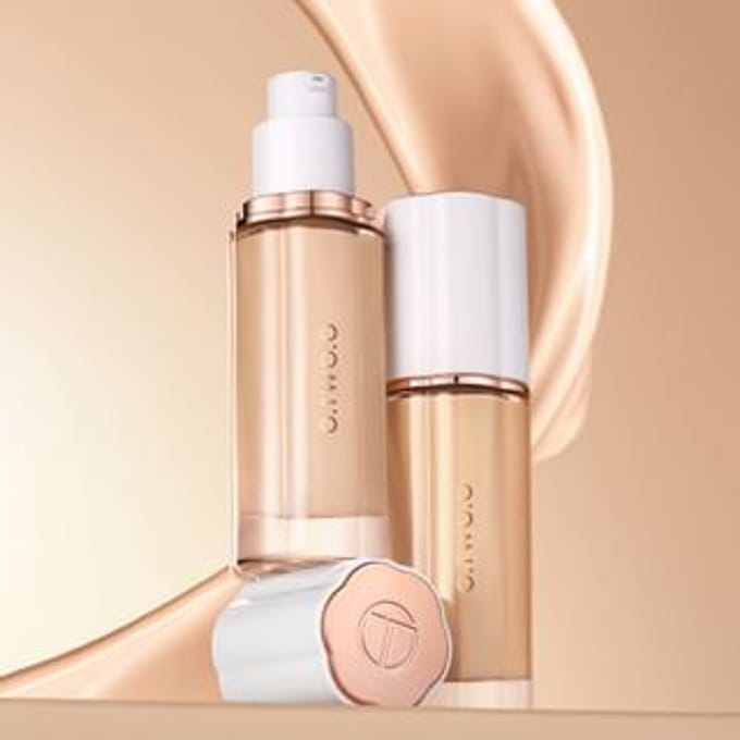 O.TWO.O - Soft Mist Locking Foundation - 3 Colors #C01 Warm Ivory - 30ml