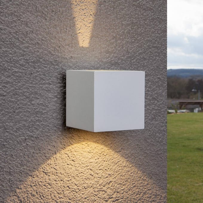 Lucande LED buiten wandlamp Jarno, wit, metaal, 9cm