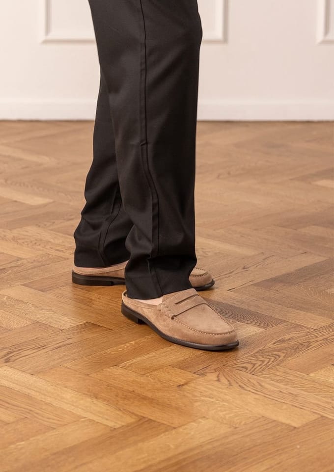 Manfield - Heren - Taupe suède loafers - Maat 45