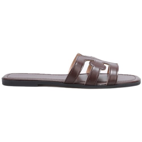 Platte sandalen La Modeuse 78775_P187430