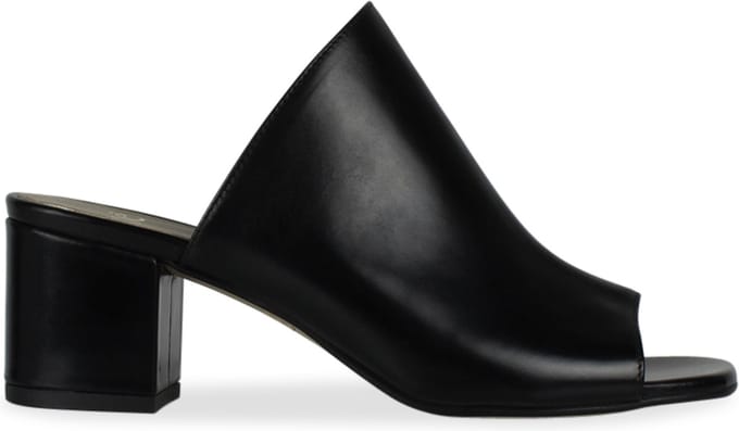 Noë Shoes Nipia Slip-on Black