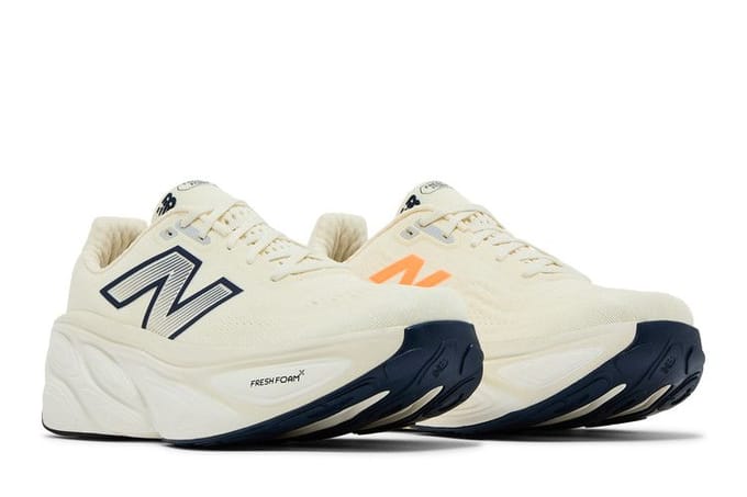 New Balance Fresh Foam X More v5 Angora Hot Mango 40 white
