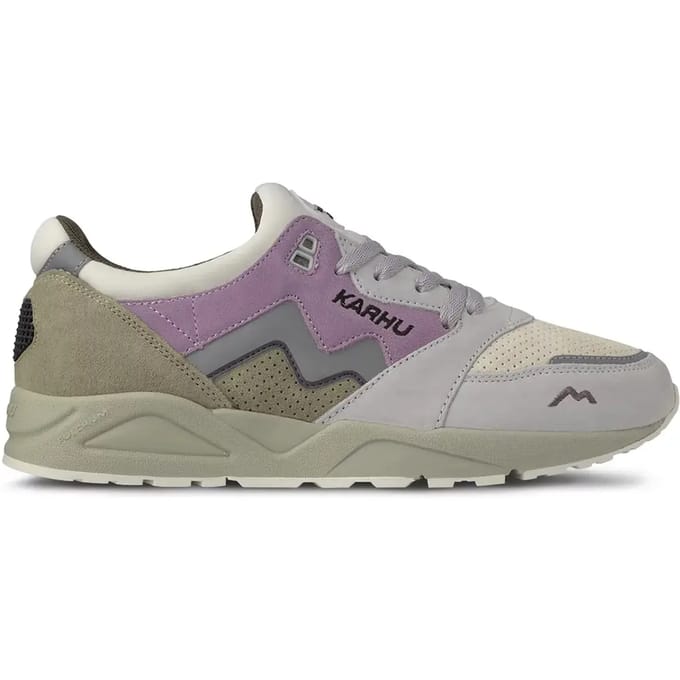 Trainers Karhu Aria 95