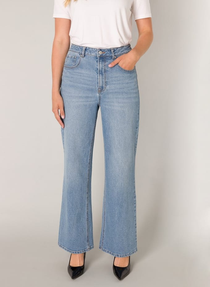 BASE LEVEL Amy Bottoms - Light Blue - maat W48 / L32