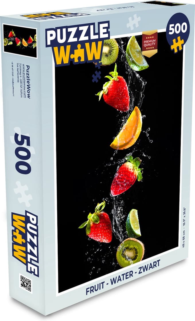 Puzzel Fruit - Water - Zwart - Stilleven Aardbei - Kiwi - Legpuzzel - Puzzel 500 stukjes