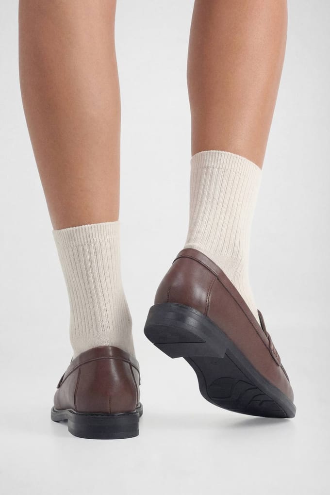 boohoo Dames Basic Platte Loafers | Chocolate | Maat: 5