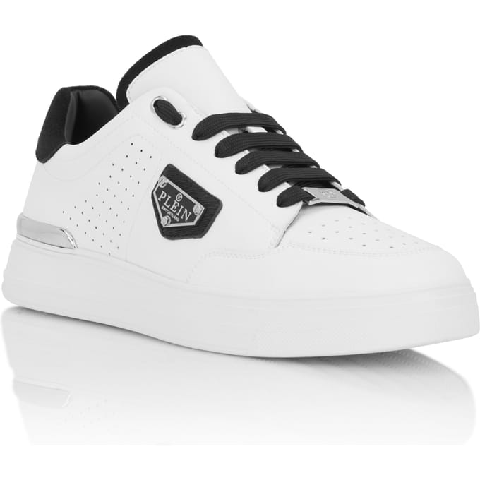 Lo-Top Sneakers