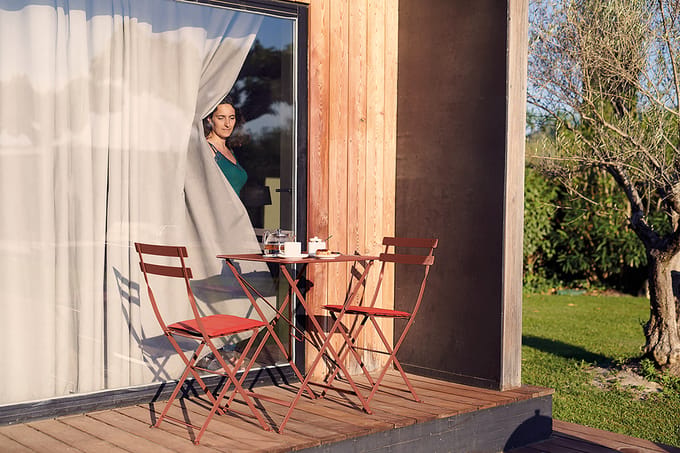 Fermob BISTRO klaptafel rond - 92 abyssblauw - Ø 60 cm