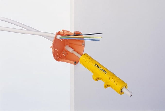 Universele ontmanteler voor kabels - gemakkelijk en efficiënt