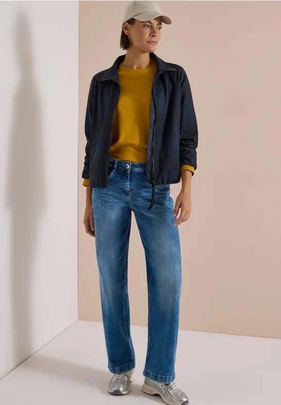 Geruite jas in wollook met opstaande kraag