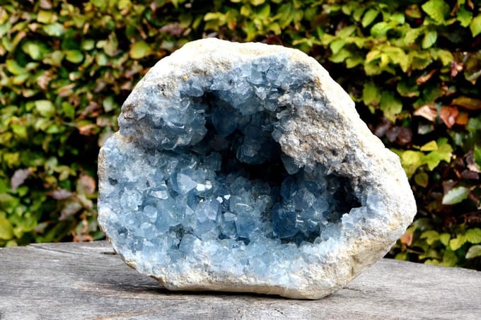 Decoratief edelsteen Celestien (Coelestien) Geode - 9.1 kilo