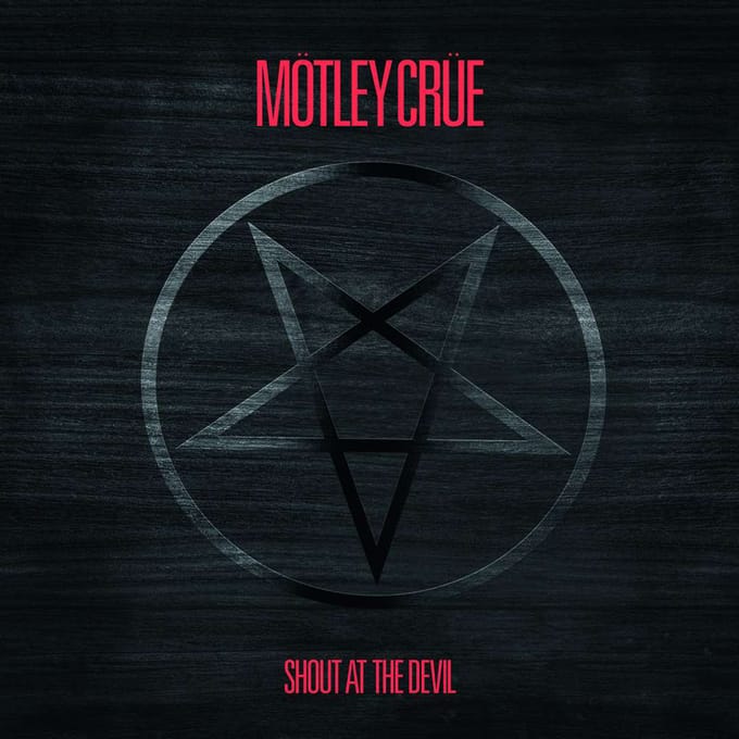 Mötley Crüe - Shout At The Devil (3 LP | 2 7" Single | CD) (40th Anniversary) (Coloured Vinyl) (Limited Deluxe Edition) (Remastered)