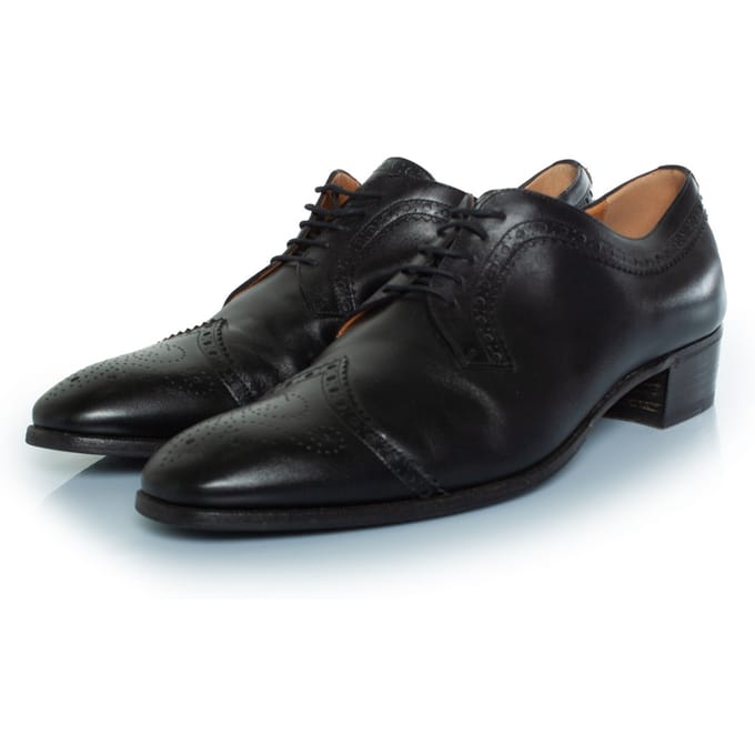 Gucci Veterschoen van brokaat met gouden studs in de hak