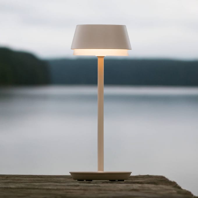 Konstsmide 7830-330 Lyon LED-accutafellamp 2.5 W Warmwit, RGB Zand